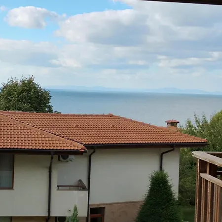 Garden Of Eden - M303 Rey&mar 公寓