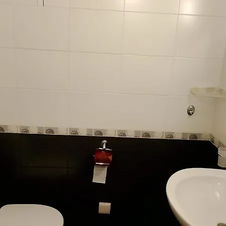 Garden Of Eden - M303 Rey&mar 公寓 圣弗拉斯