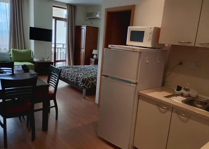 Garden Of Eden - M303 Rey&mar Свети Влас