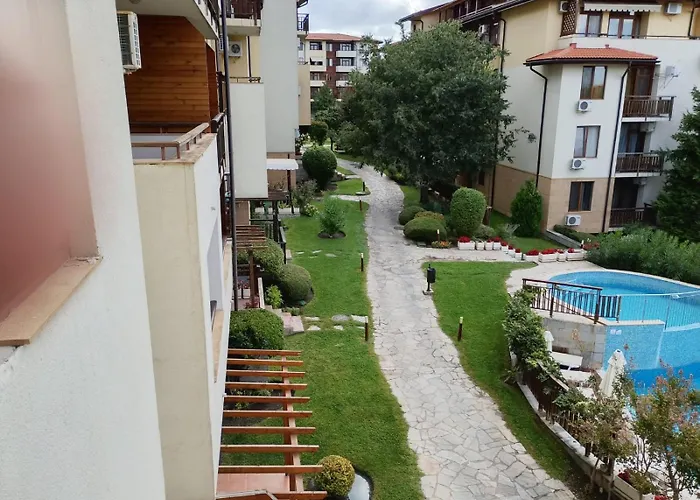 Апартамент Garden Of Eden - M303 Rey&mar Свети Влас