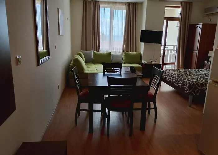 Garden Of Eden - M303 Rey&mar Свети Влас