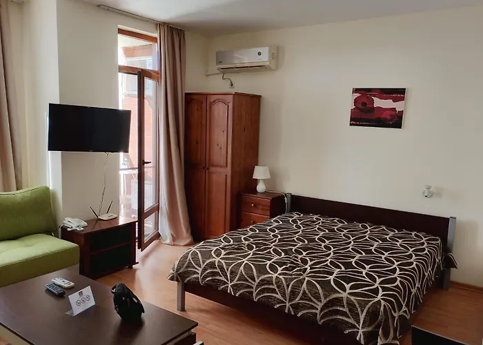 Garden Of Eden - M303 Rey&mar Свети Влас