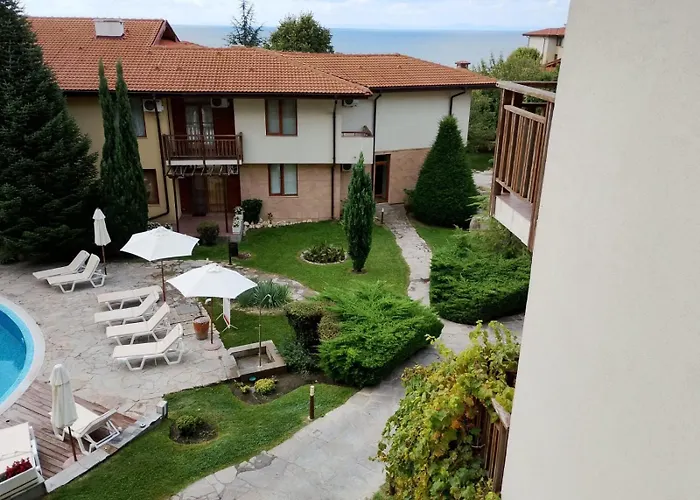 Garden Of Eden - M303 Rey&mar